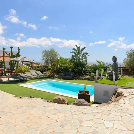 7 Moons C Peace And Pool *
